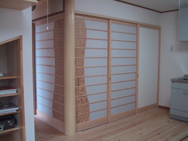 －垣内後の家・リビング－